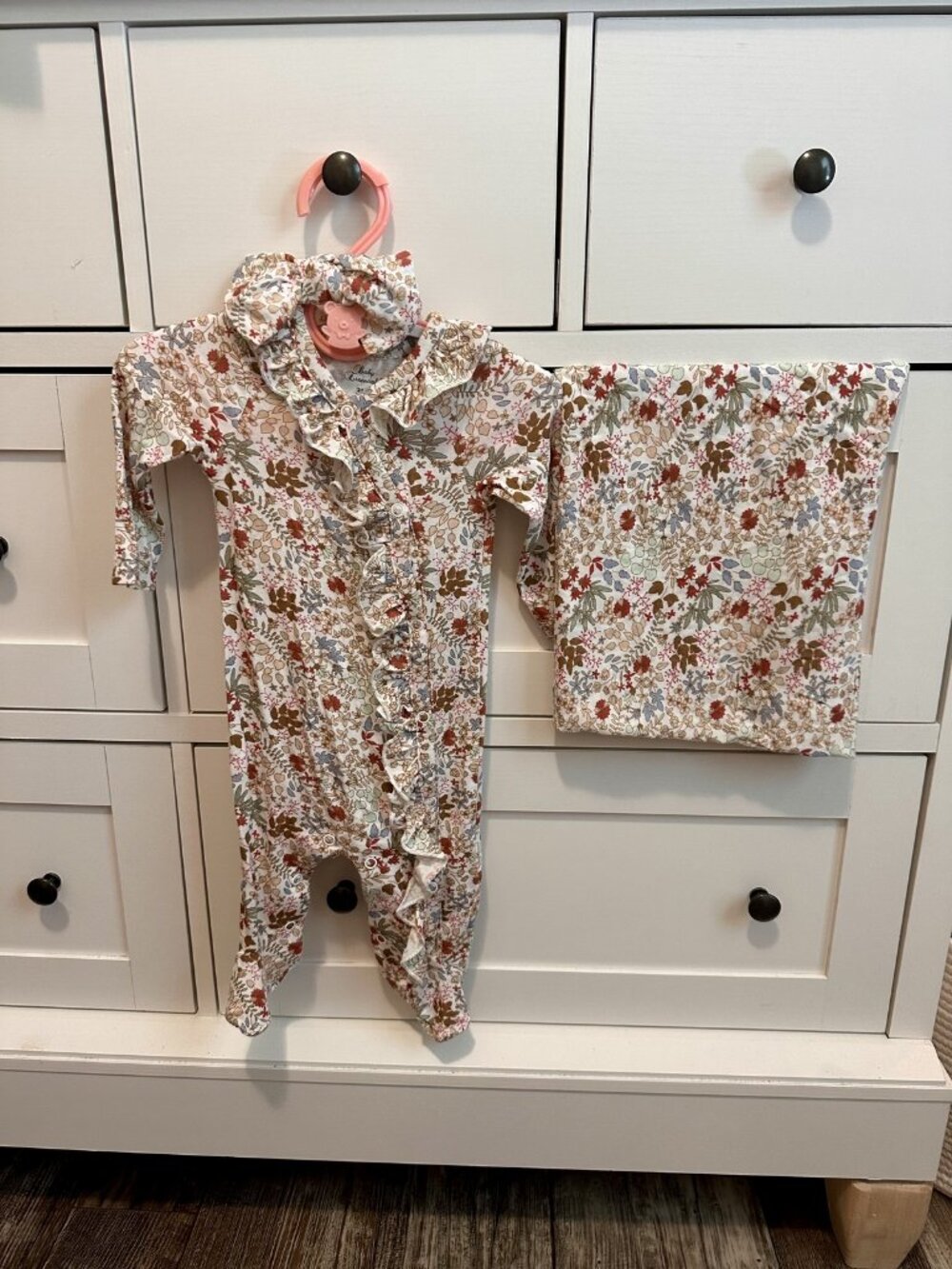 Baby Essentials - Matching 3 piece set - Brand new!